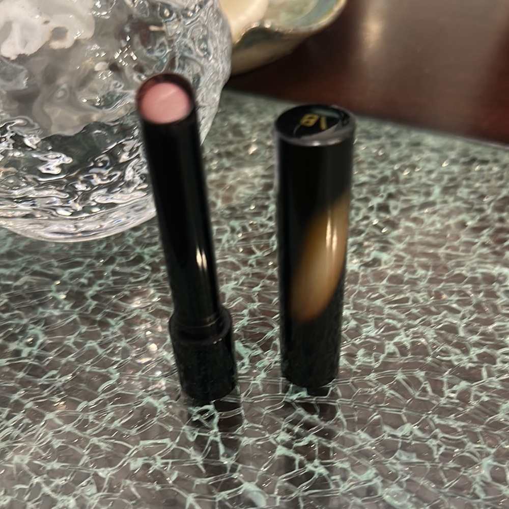 Victoria Beckham Pink Lipstick Satin Finish in POSH